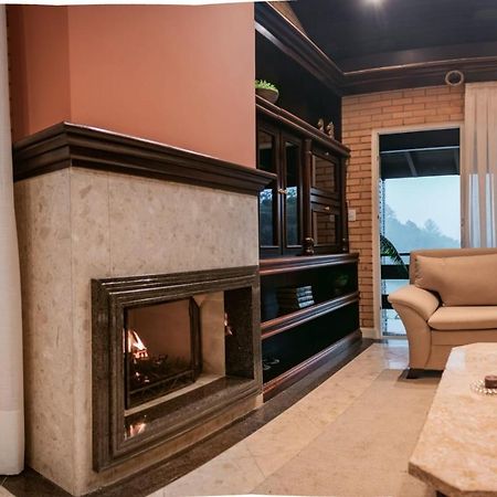 Village Du Lac Hotel Помероди Екстериор снимка