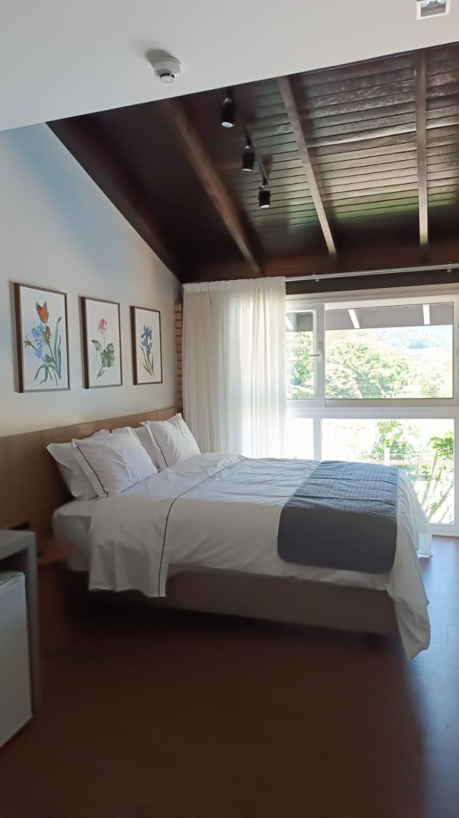 Village Du Lac Hotel Помероди Екстериор снимка