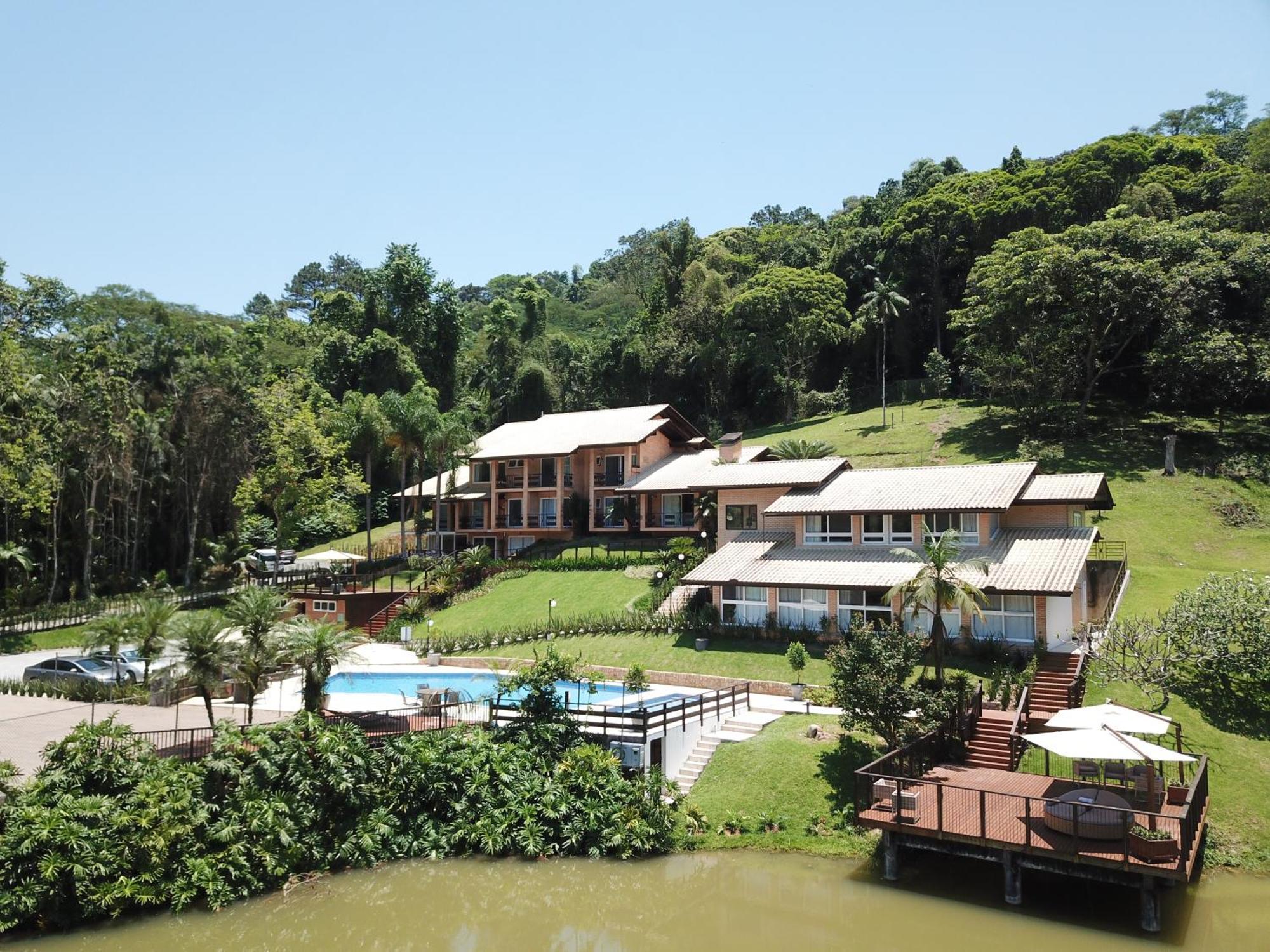 Village Du Lac Hotel Помероди Екстериор снимка